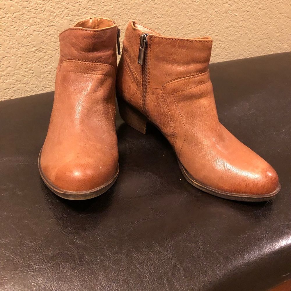 Ladies 100% quality leather ankle boots